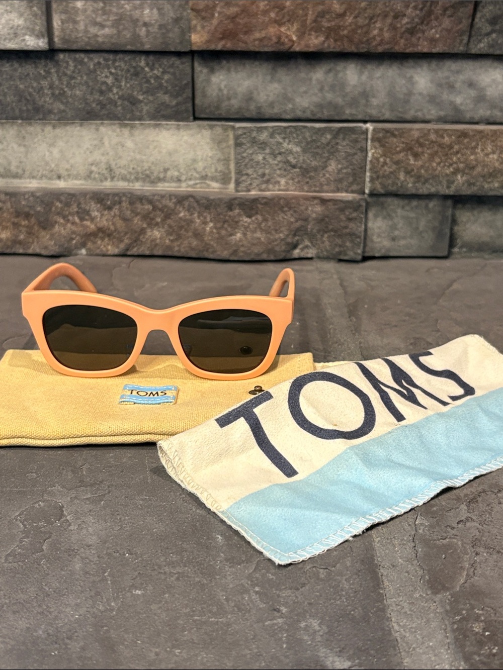 TOMS Paloma Traveler Matte Peach Sunglasses